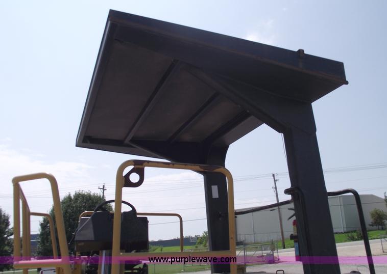 image for item A4039 1998 Caterpillar CB634C double drum vibratory roller