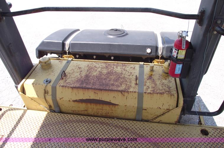 image for item A4039 1998 Caterpillar CB634C double drum vibratory roller