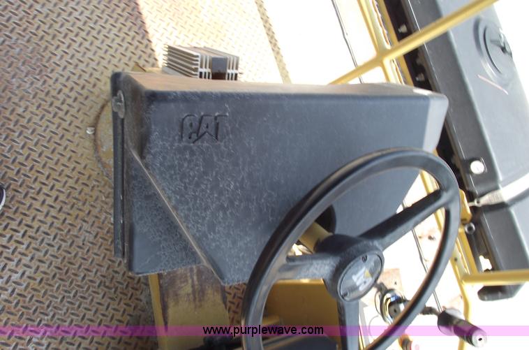 image for item A4039 1998 Caterpillar CB634C double drum vibratory roller