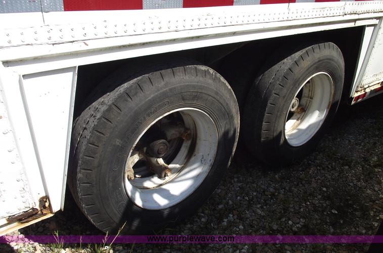 image for item A4046 1977 Matlock 44' moving van trailer