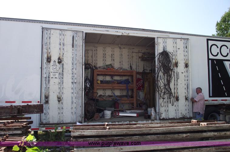 image for item A4046 1977 Matlock 44' moving van trailer