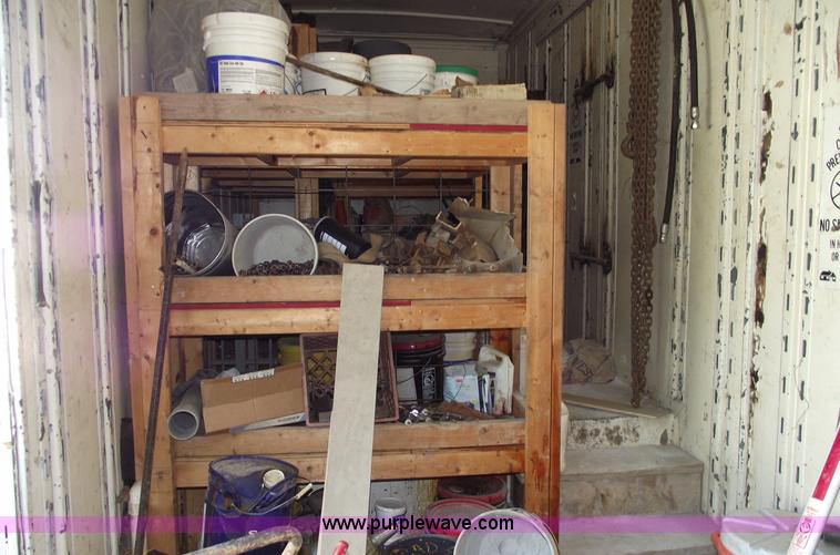 image for item A4046 1977 Matlock 44' moving van trailer