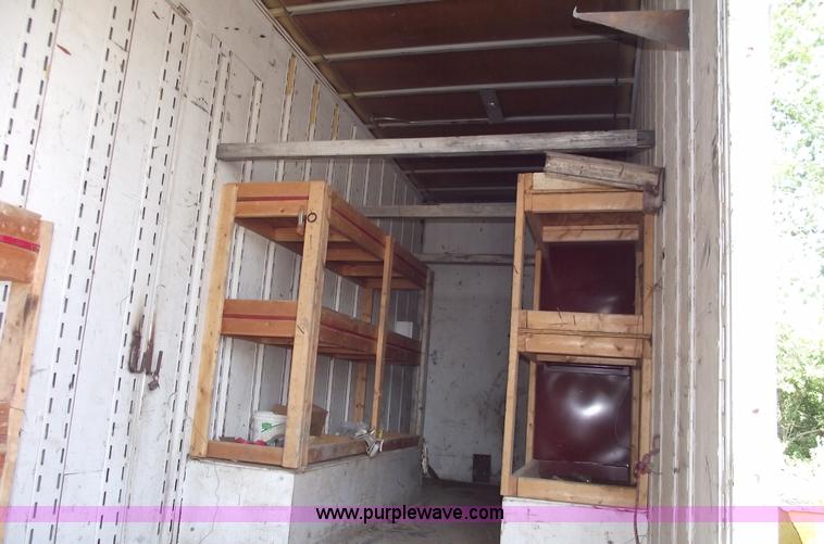 image for item A4047 1983 Kentucky moving van trailer