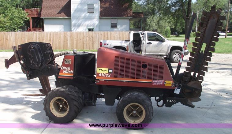 image for item A4067 2004 Ditch Witch 410SX vibratory plow