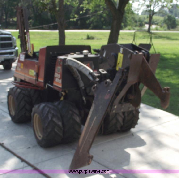 image for item A4067 2004 Ditch Witch 410SX vibratory plow