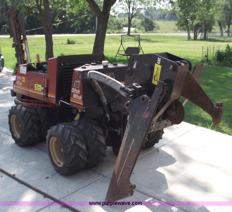 image for item A4067 2004 Ditch Witch 410SX vibratory plow