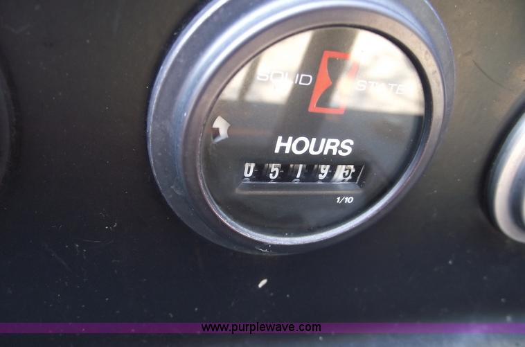 image for item A4067 2004 Ditch Witch 410SX vibratory plow