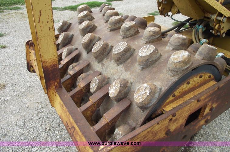 image for item A4077 Caterpillar CP-323C vibratory compactor