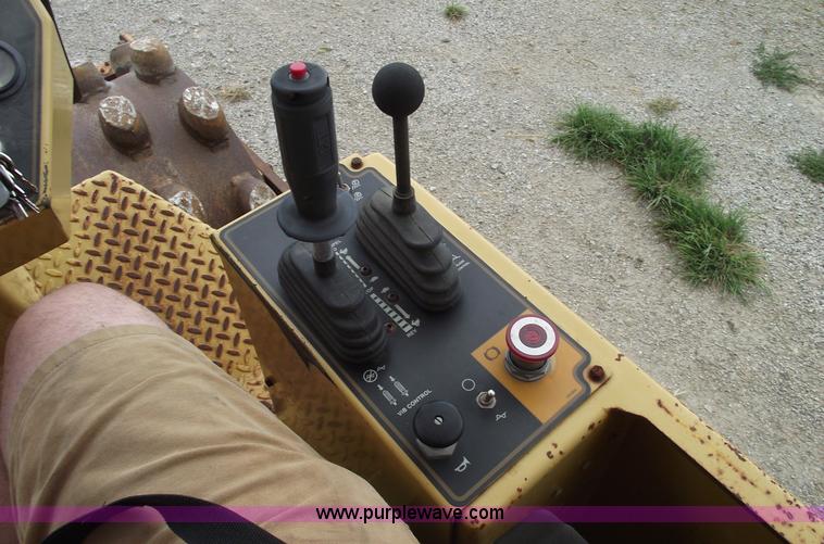 image for item A4077 Caterpillar CP-323C vibratory compactor