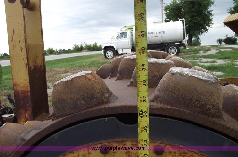 image for item A4077 Caterpillar CP-323C vibratory compactor