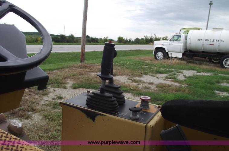 image for item A4077 Caterpillar CP-323C vibratory compactor