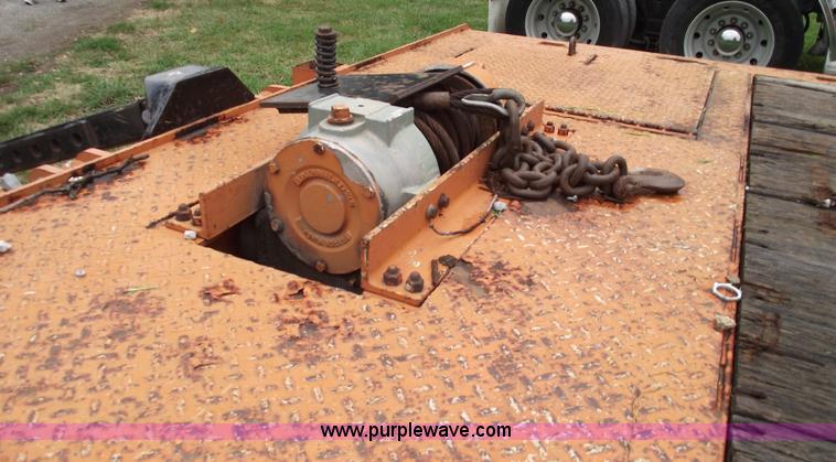 image for item A4097 1994 Landoll Hauloll 31' trailer