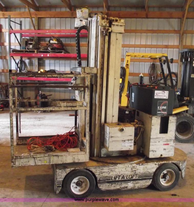 image for item A4100 1988 Lift-a-loft AMV24 aerial lift