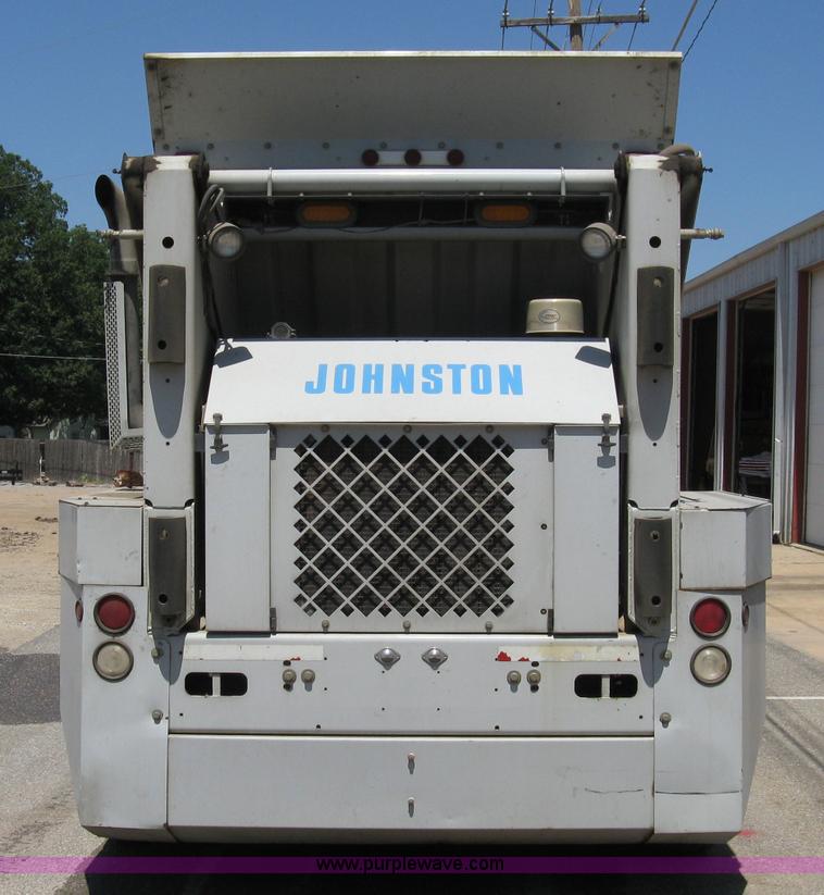 image for item A4292 2002 Johnston 3000 street sweeper