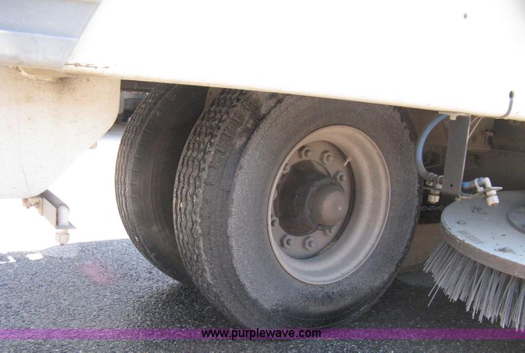 image for item A4292 2002 Johnston 3000 street sweeper