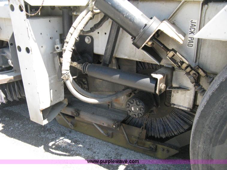 image for item A4292 2002 Johnston 3000 street sweeper