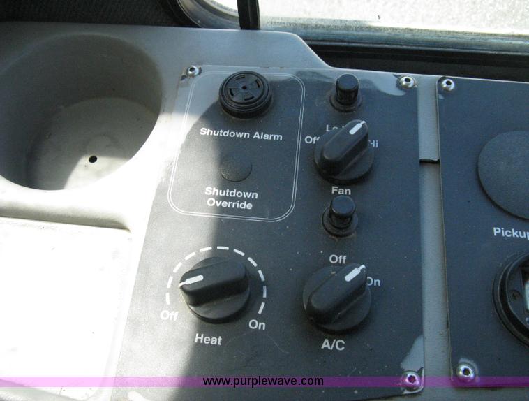 image for item A4292 2002 Johnston 3000 street sweeper