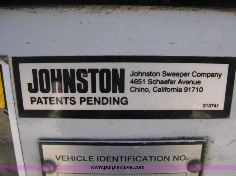 image for item A4292 2002 Johnston 3000 street sweeper