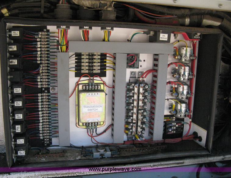 image for item A4292 2002 Johnston 3000 street sweeper