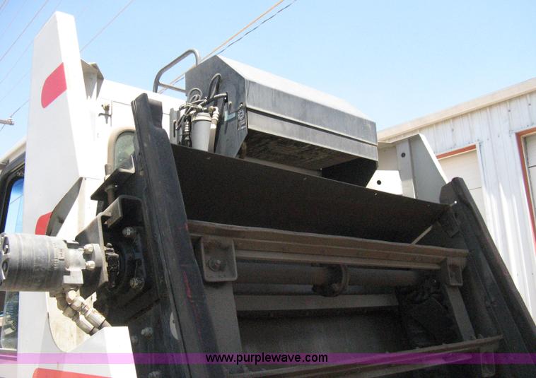 image for item A4292 2002 Johnston 3000 street sweeper