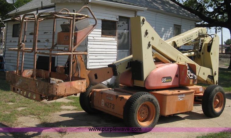 image for item A4306 1995 JLG 35 electric boom lift