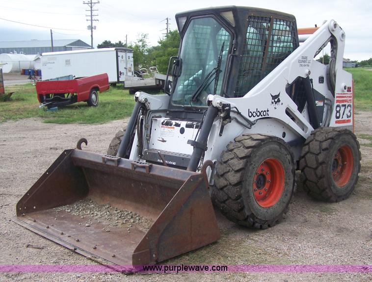 image for item A4508 Bobcat 873G skid steer