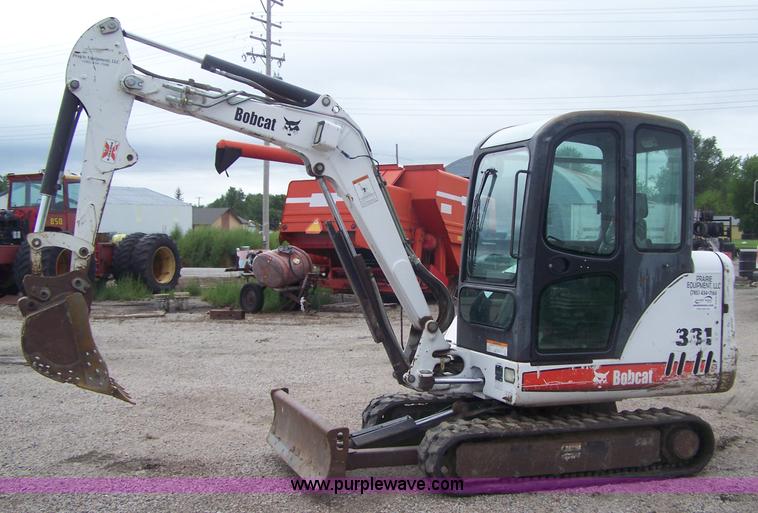 image for item A4510 2004 Bobcat 331G compact excavator