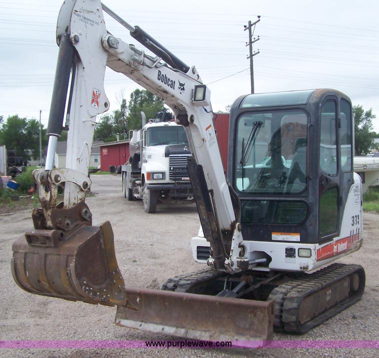 image for item A4510 2004 Bobcat 331G compact excavator