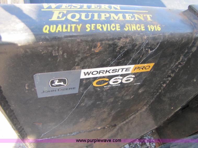 image for item A4644 1987 John Deere 575 skid steer