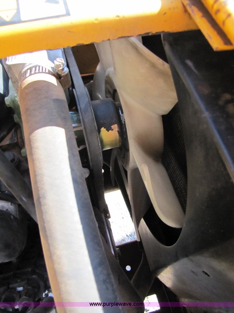 image for item A4644 1987 John Deere 575 skid steer