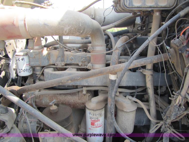 image for item A5048 1993 Mack RD688S dump truck