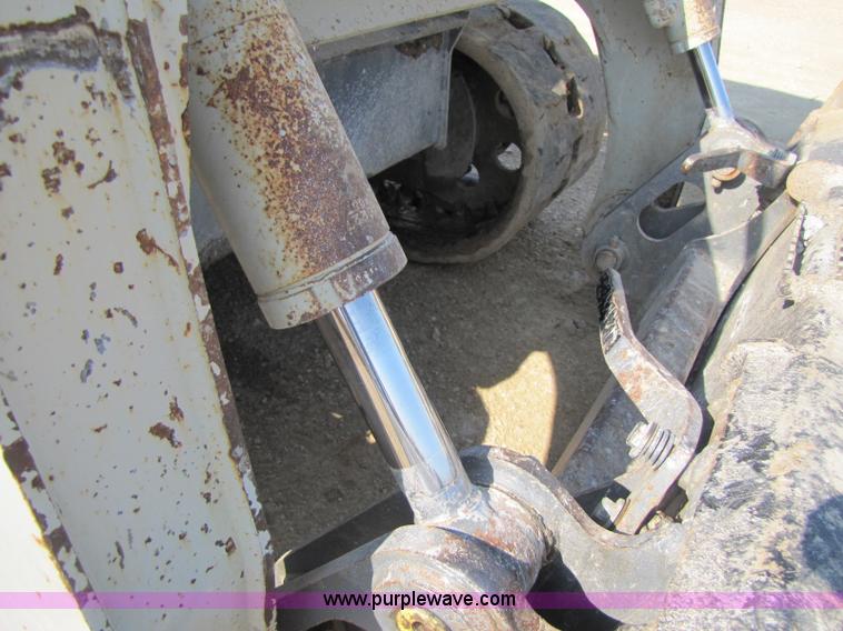 image for item A5055 2006 Takeuchi TL140 skid steer