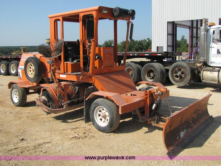 image for item A5056 Broce RC350 broom