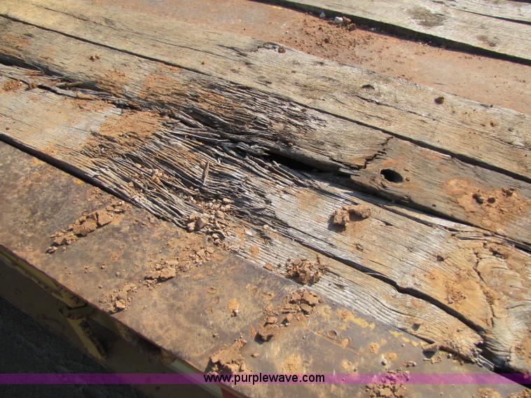 image for item A5057 1999 Eager Beaver 50 ton low boy trailer