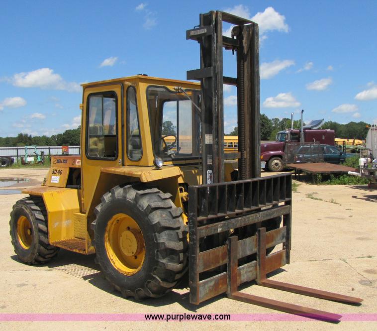 image for item A5064 Sellick SD-80 forklift