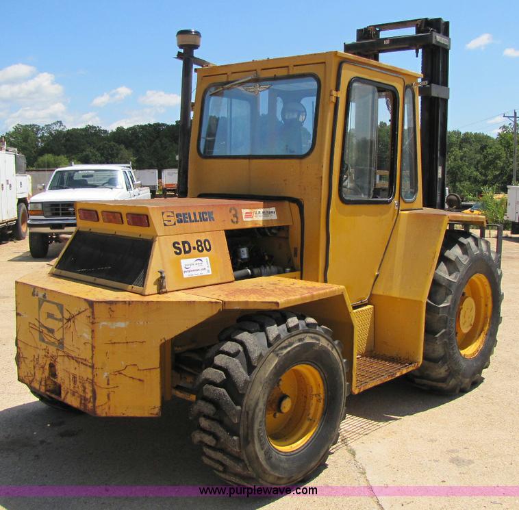 image for item A5064 Sellick SD-80 forklift