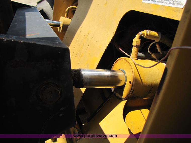 image for item A5064 Sellick SD-80 forklift