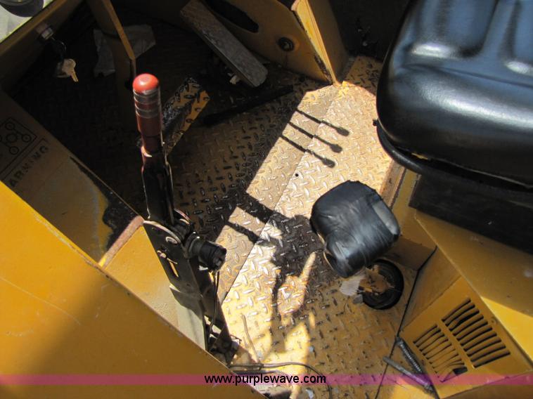 image for item A5064 Sellick SD-80 forklift