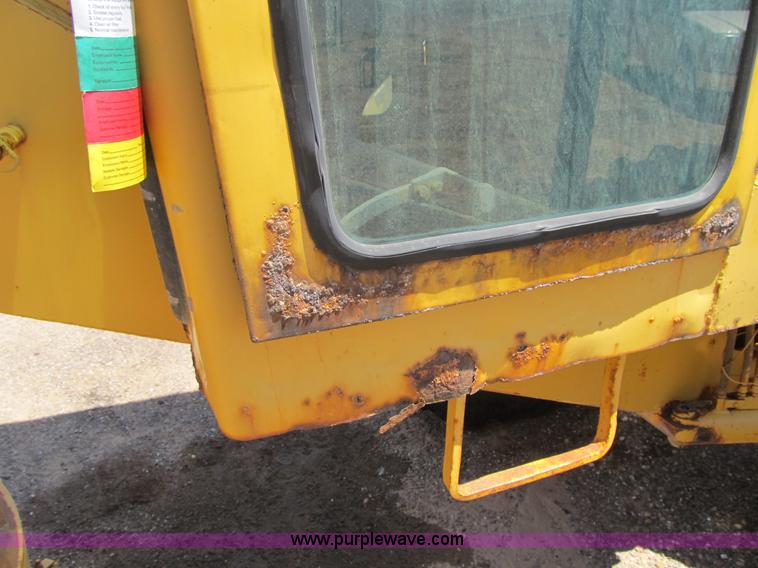 image for item C4501 1981 John Deere 570 motor grader