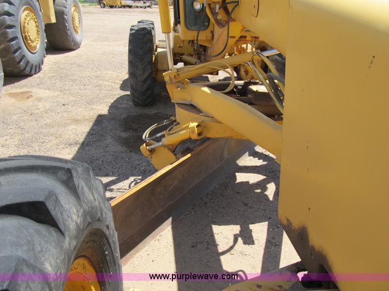 image for item C4501 1981 John Deere 570 motor grader