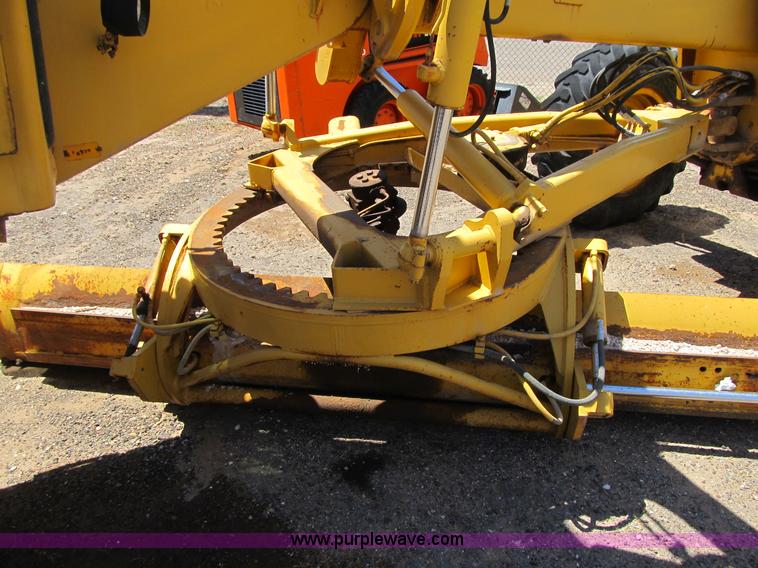 image for item C4501 1981 John Deere 570 motor grader