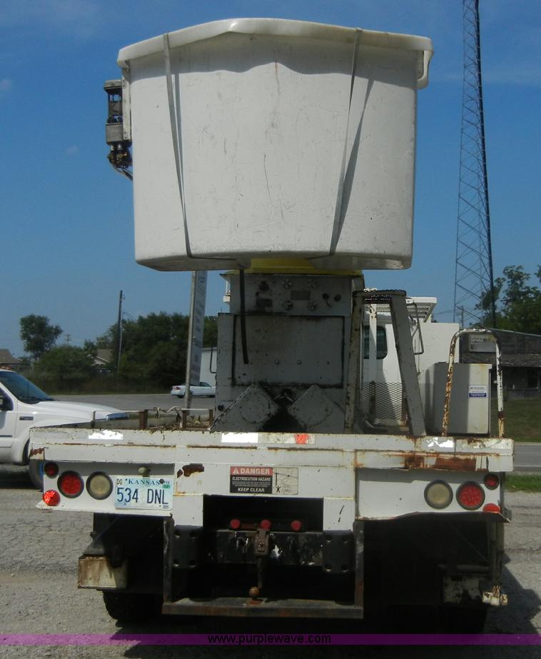 image for item D9707 1989 International F1954 bucket truck