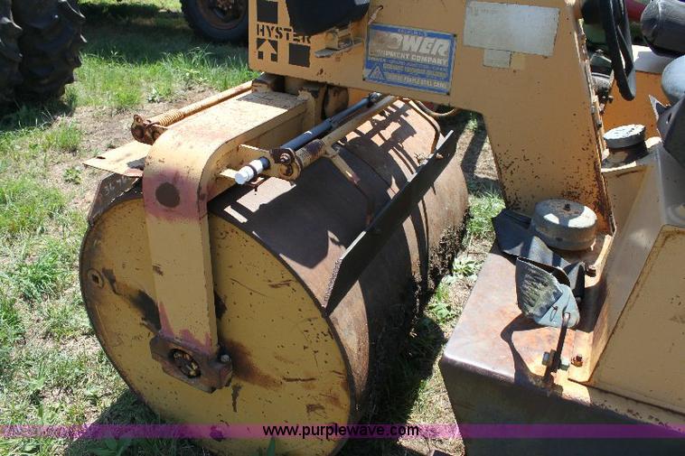 image for item F9751 Hyster C330 double drum roller