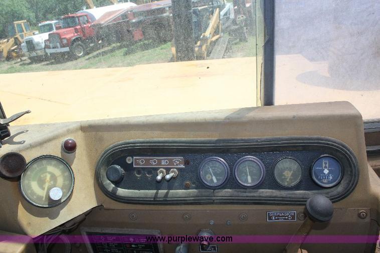 image for item F9754 Caterpillar 615 paddle scraper