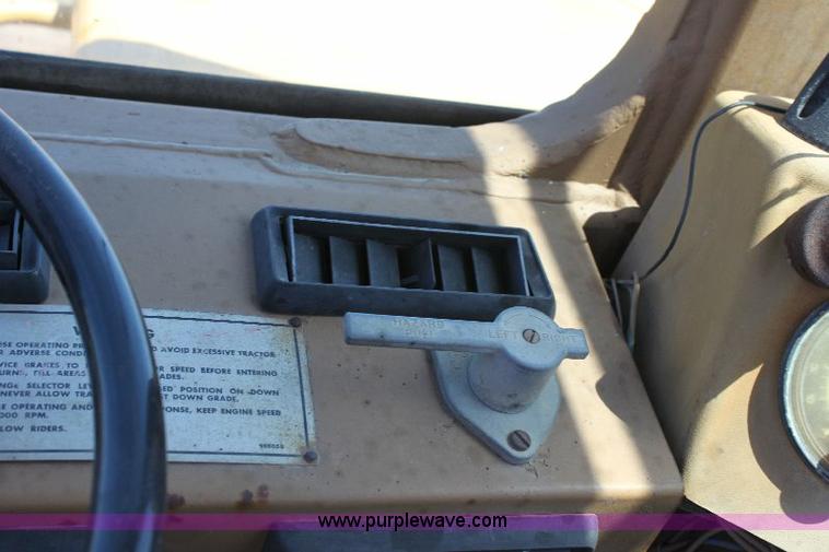 image for item F9754 Caterpillar 615 paddle scraper