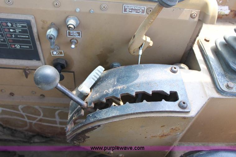 image for item F9754 Caterpillar 615 paddle scraper