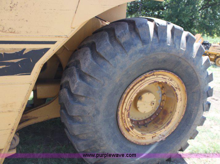 image for item F9754 Caterpillar 615 paddle scraper