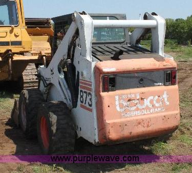 image for item F9755 Bobcat 873 skid steer