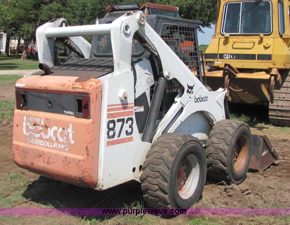 image for item F9755 Bobcat 873 skid steer