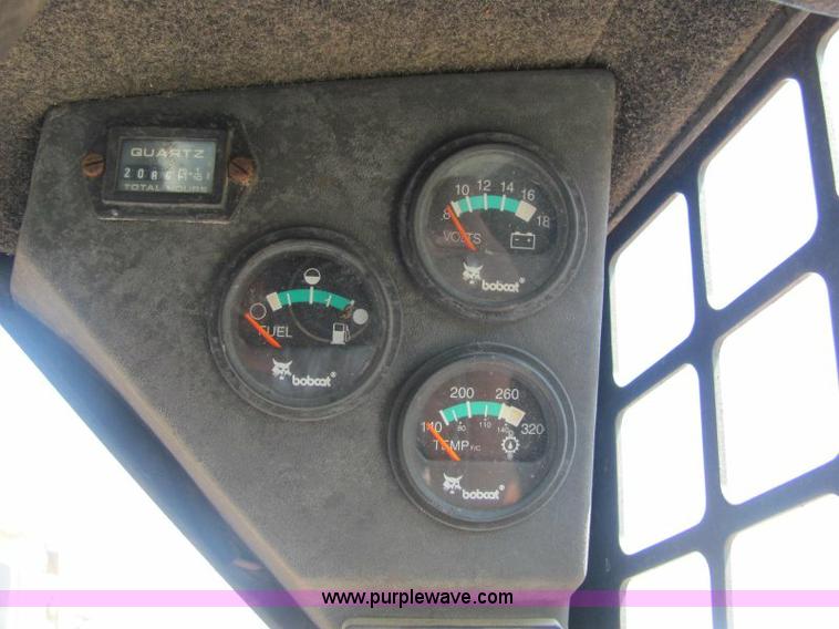 image for item F9755 Bobcat 873 skid steer